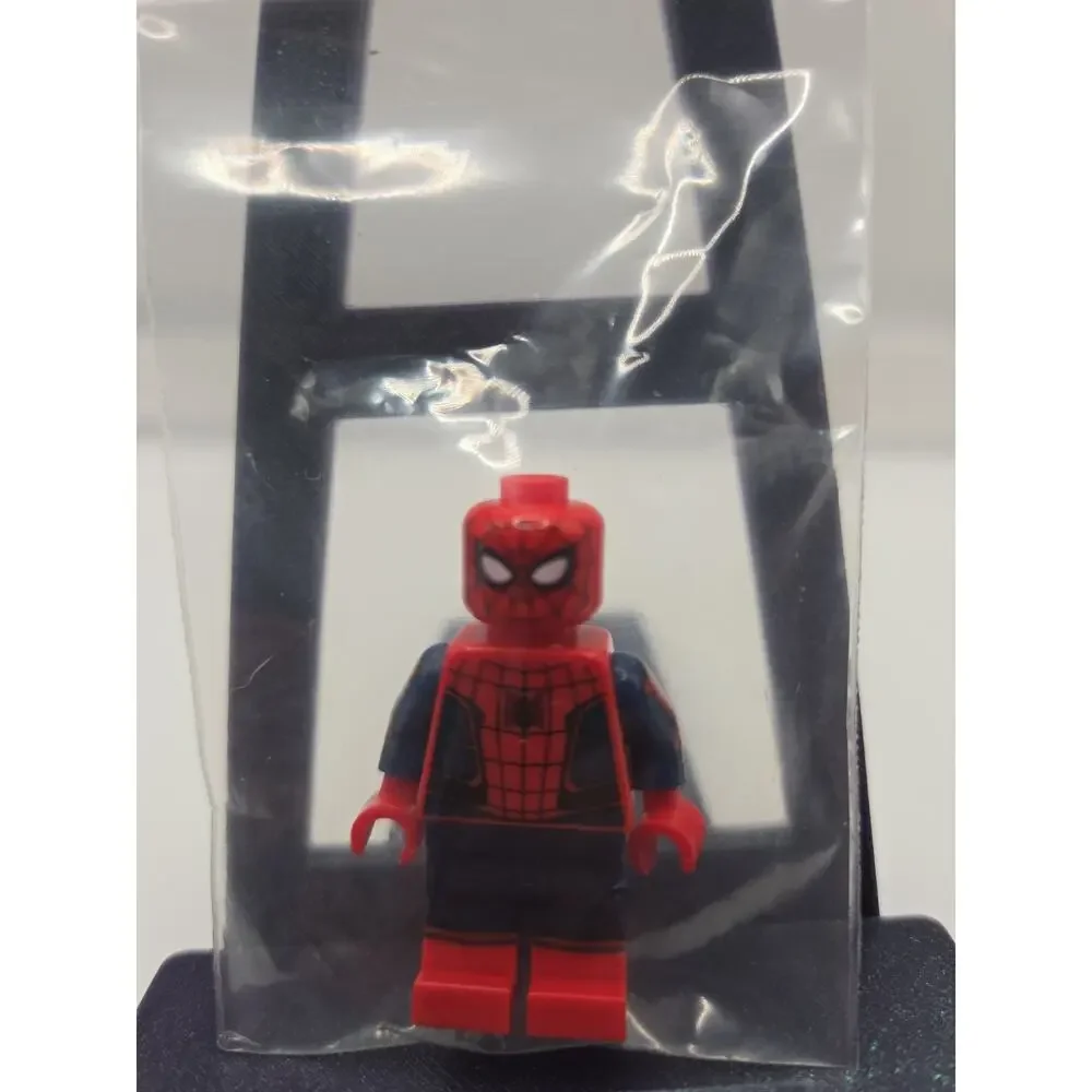 Spider-Man No Way Home from set 76184 Marvel Superhero great condition